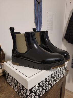 Cougar Black Rain Chelsea Boots with Olive Elastic Panels